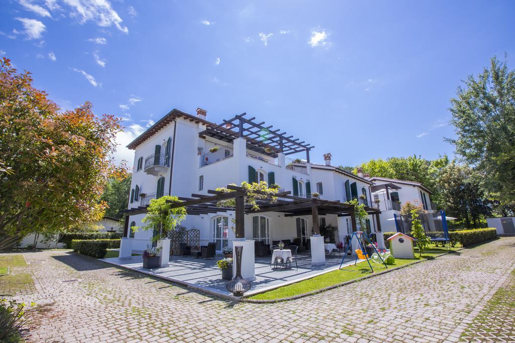 Residence Casa Bianca มารีนา ดิ มาซซา ภายนอก รูปภาพ