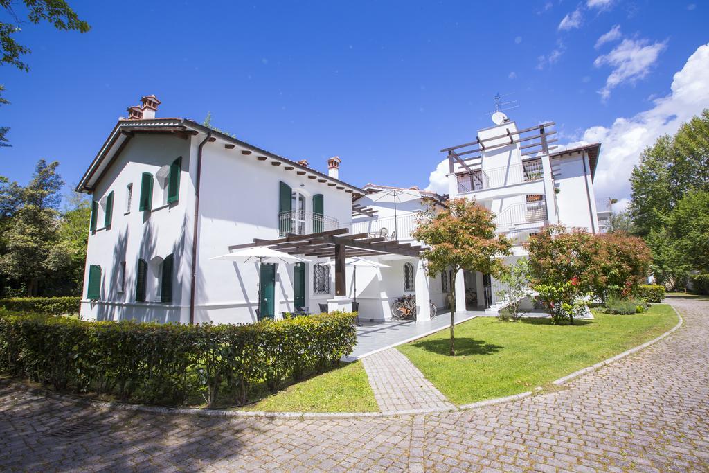Residence Casa Bianca มารีนา ดิ มาซซา ภายนอก รูปภาพ