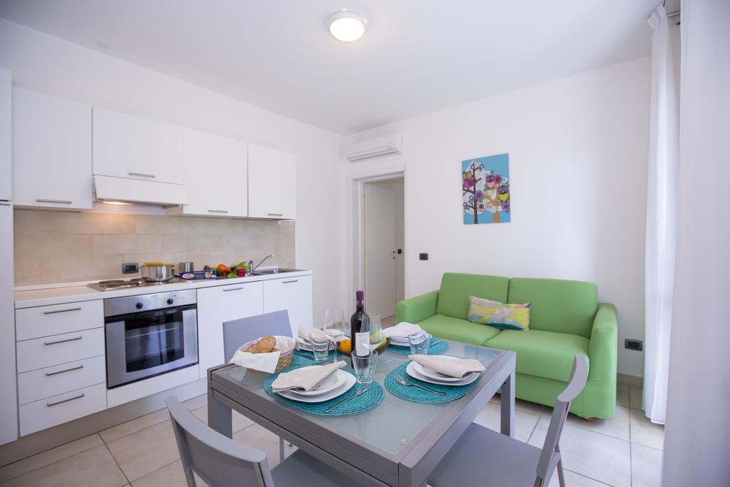 Residence Casa Bianca มารีนา ดิ มาซซา ภายนอก รูปภาพ