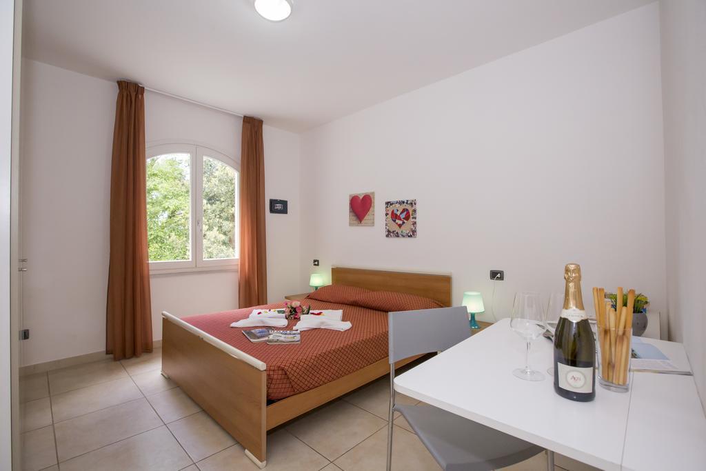 Residence Casa Bianca มารีนา ดิ มาซซา ภายนอก รูปภาพ