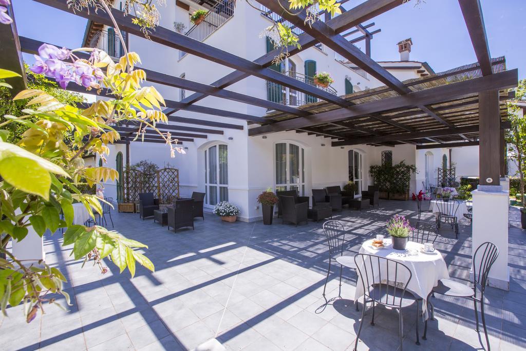 Residence Casa Bianca มารีนา ดิ มาซซา ภายนอก รูปภาพ