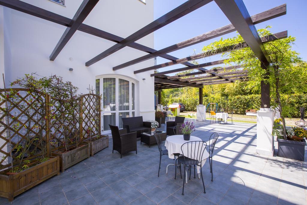 Residence Casa Bianca มารีนา ดิ มาซซา ภายนอก รูปภาพ