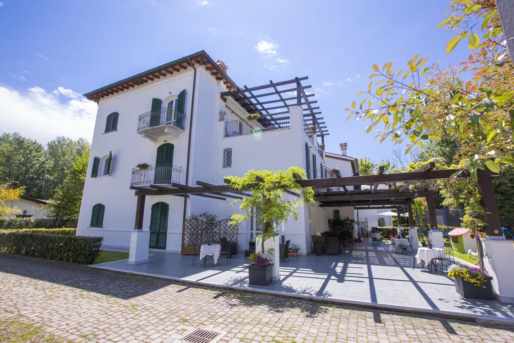 Residence Casa Bianca มารีนา ดิ มาซซา ภายนอก รูปภาพ